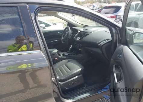 2018 Ford Escape Titanium из США, поврежденный, VIN 1FMCU9J97JUD61489